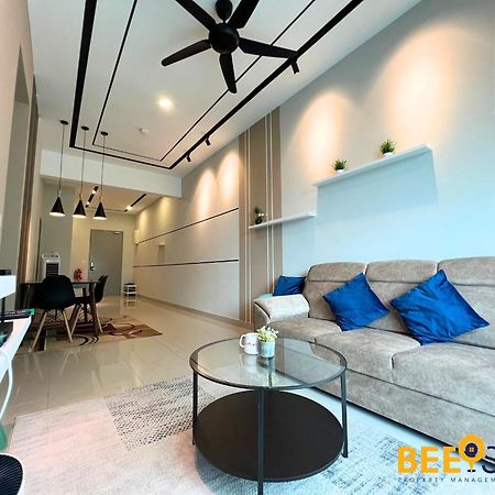 New Listing Klang With Netflix Wifi Swimming Pool View Leilighet Eksteriør bilde