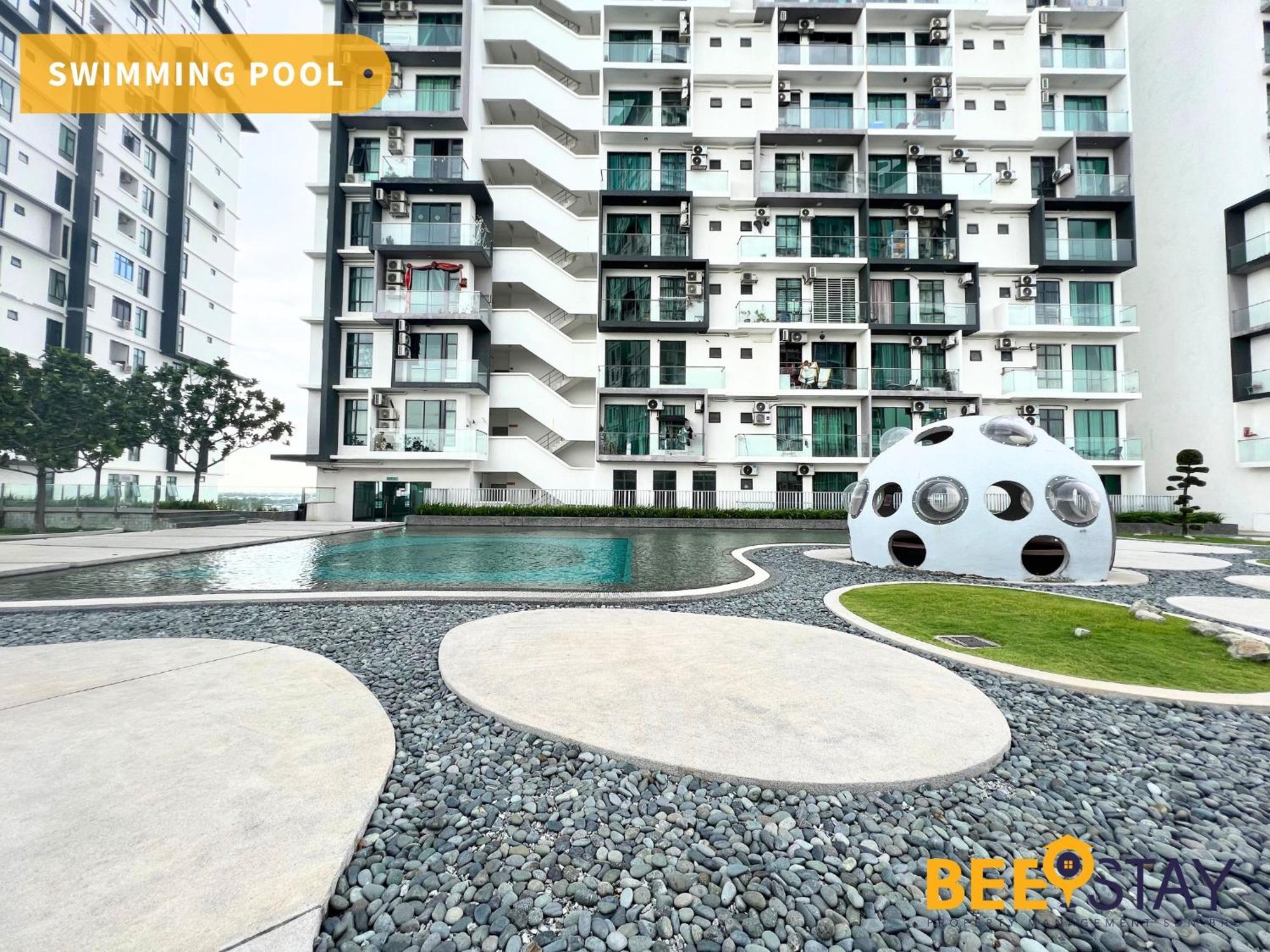 New Listing Klang With Netflix Wifi Swimming Pool View Leilighet Eksteriør bilde