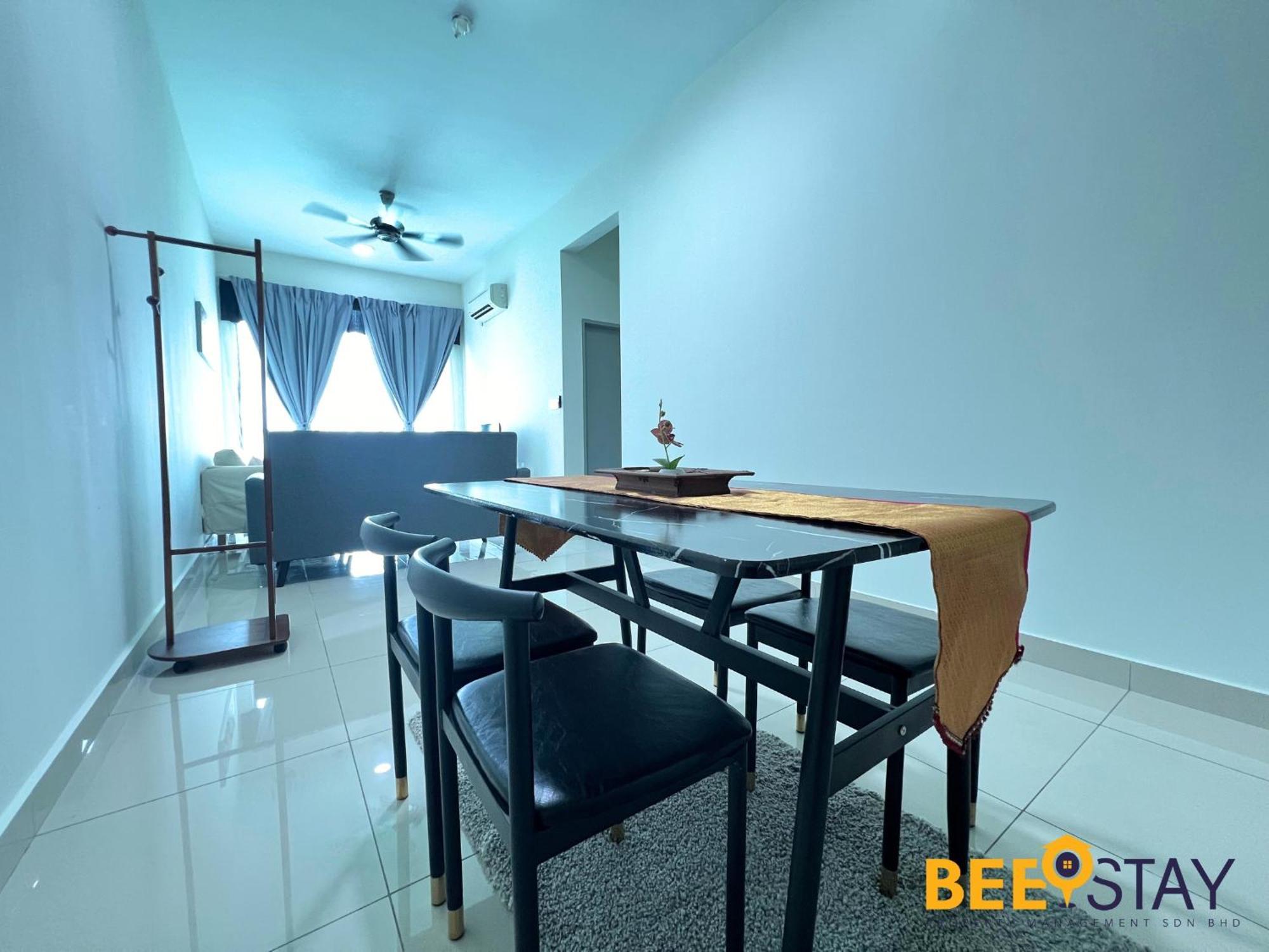 New Listing Klang With Netflix Wifi Swimming Pool View Leilighet Eksteriør bilde